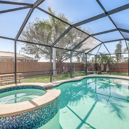 Private Pool And Fire Pit Family Gem In Cape Coral Vila